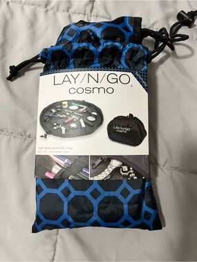 Lay N Go Washable Travel Cinch Cosmetic Bag – Blue/Black